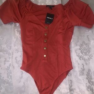 Sweetheart neckline Body suit